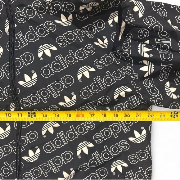 NWT Retro Adidas Men’s Windbreaker/Tracksuit Set Size Medium (SOLD AS SET) - Picture 5 of 6